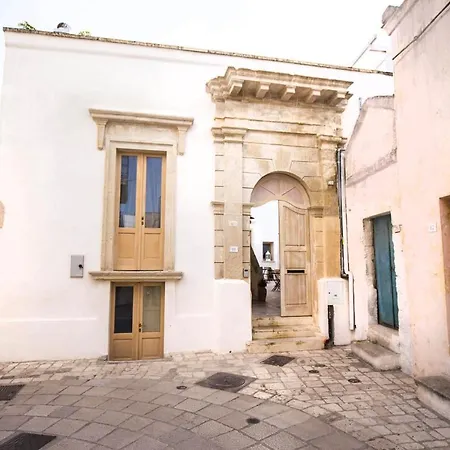 Oda ve Kahvaltı Il Borgo Poggiardo