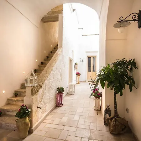 Oda ve Kahvaltı Il Borgo Poggiardo